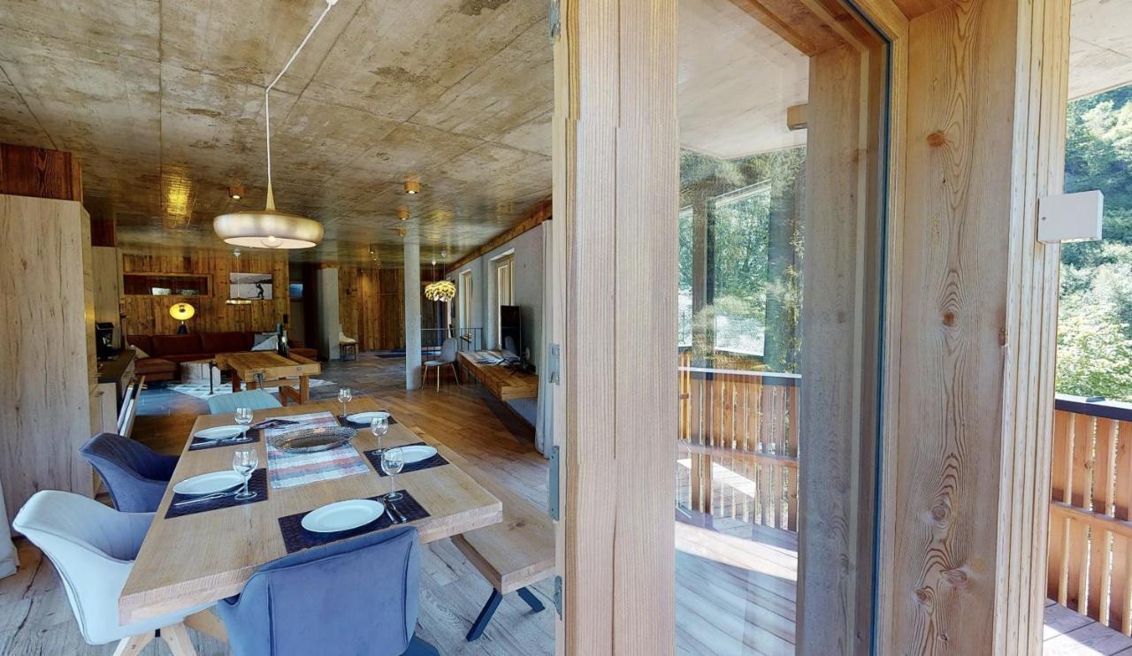 Hauser Apartment *